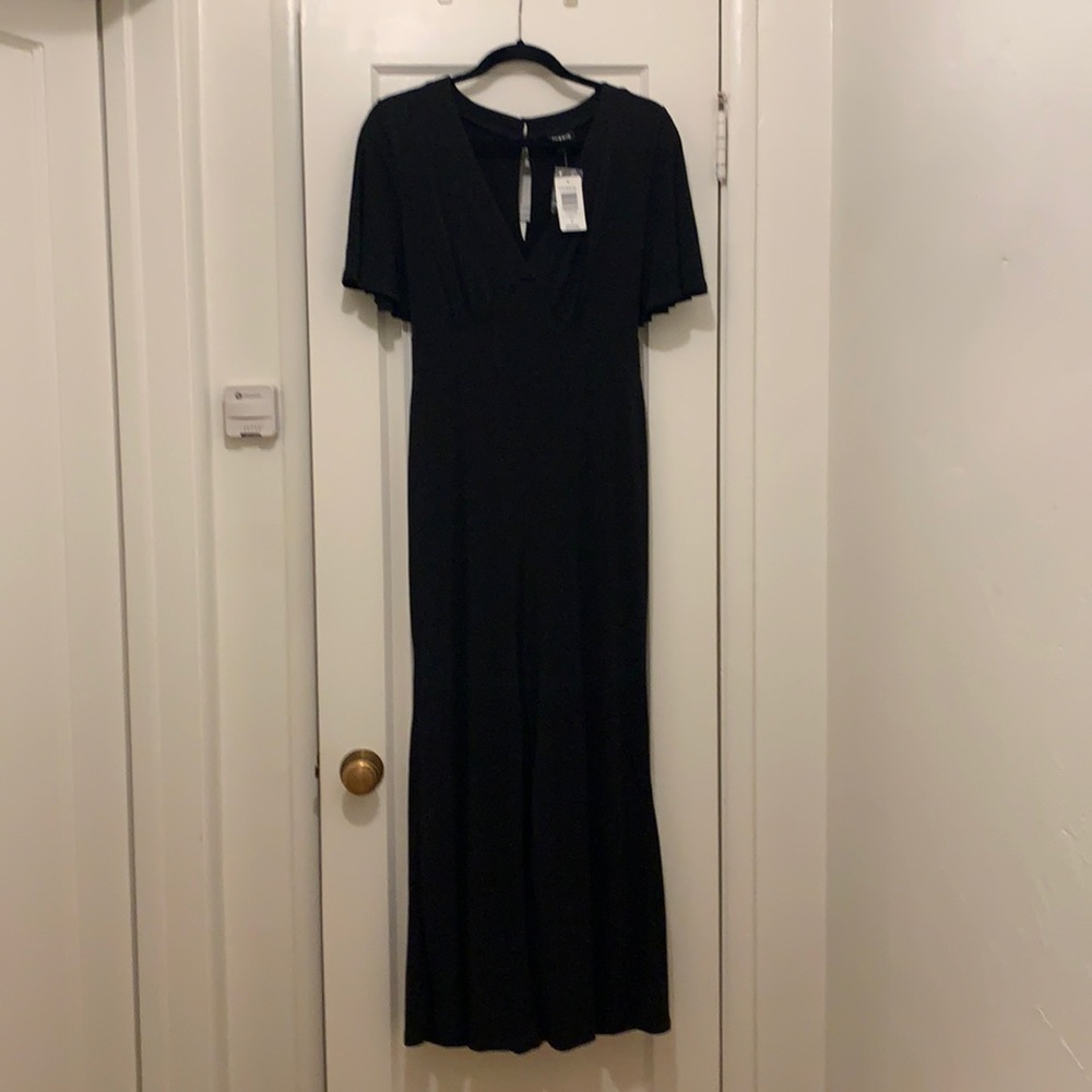 Torrid Size 0 (L) Black V-neck Wide-Legged Jumpsuit.
